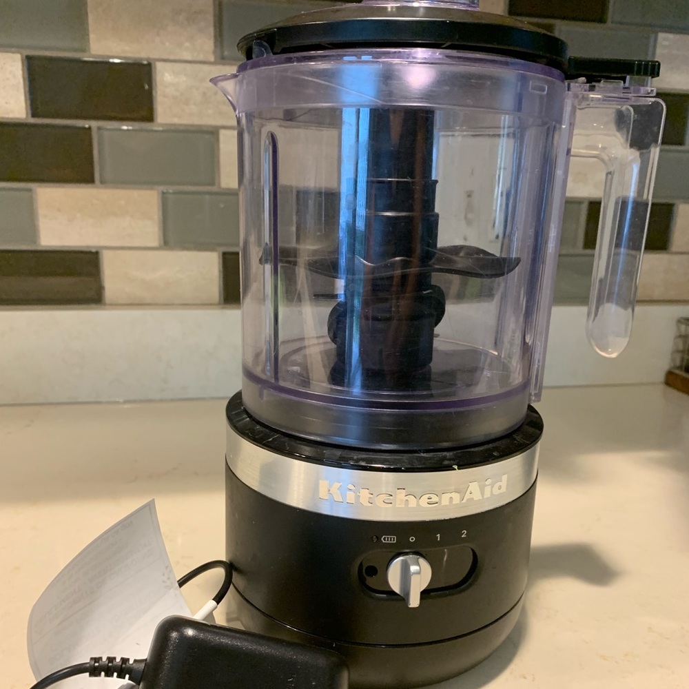Kitchen Aid cordless 5 cup food chopper In Matte Black